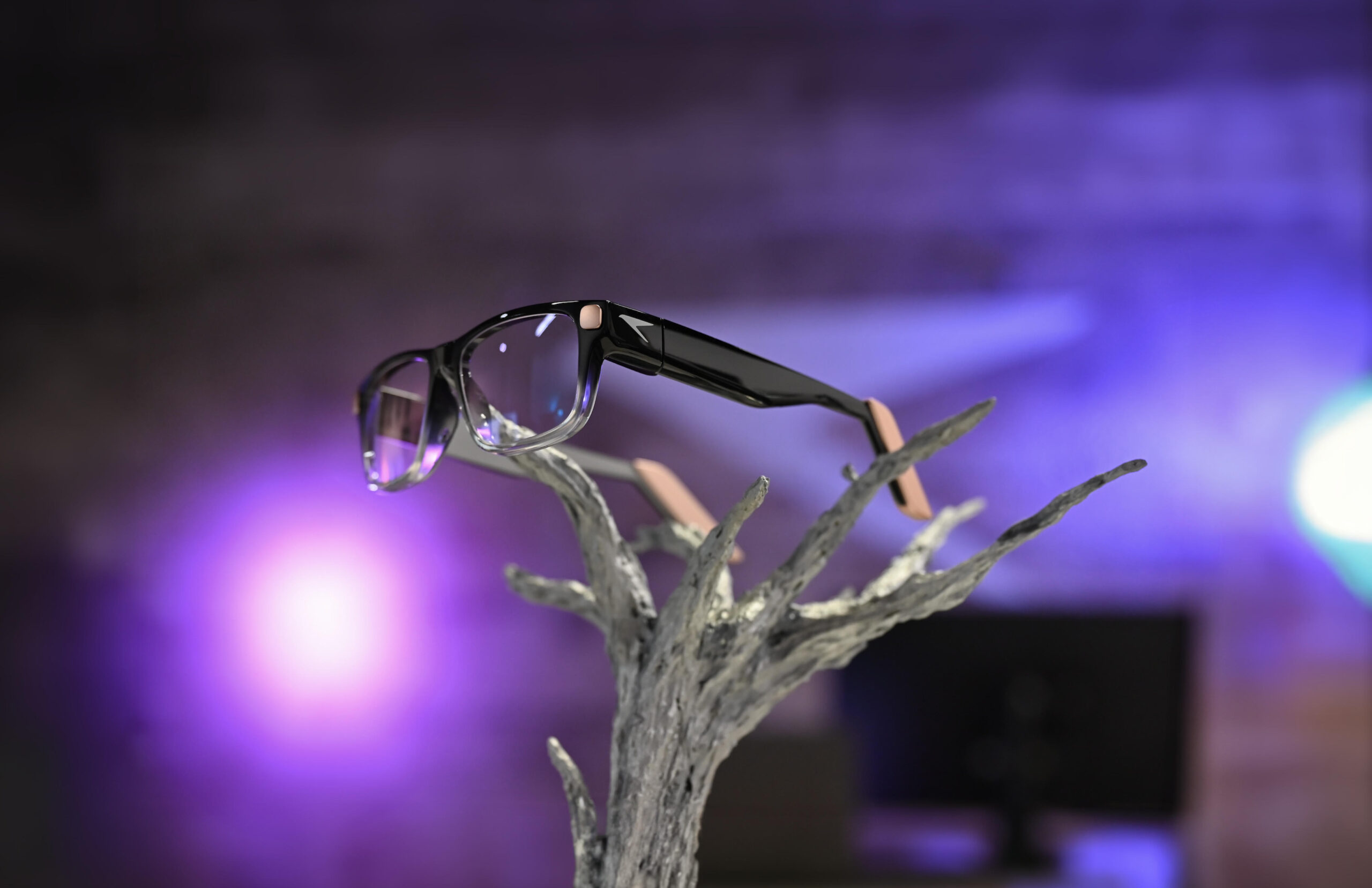 Raven Prism full-color AR glasses powered by an Avegant light engine